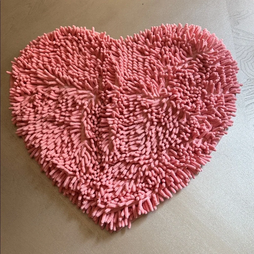 Heart-Shaped Pink Bath Mats